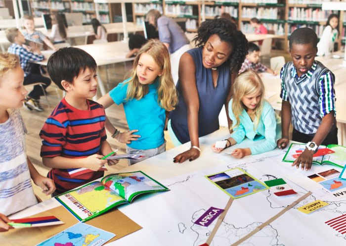 Éducation artistique et culturelle (EAC) : enjeux et place des bibliothèques