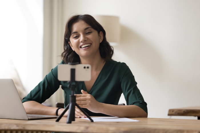 Face caméra : créer et publier des vidéos avec son smartphone