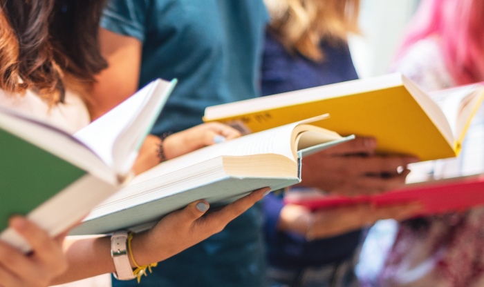 Lire avec les adolescents : un défi passionnant